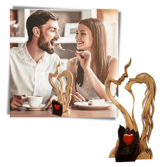 Siste dag med 50% avslag 👩‍❤️‍👨 Love Eternal Wood - Statue av et kyssende par
