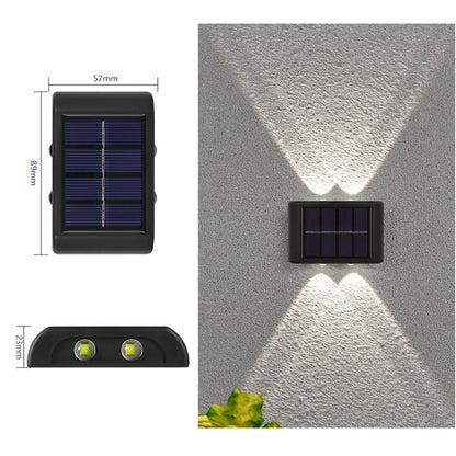 Solcelledrevet vegglampe med opp- og nedjustering